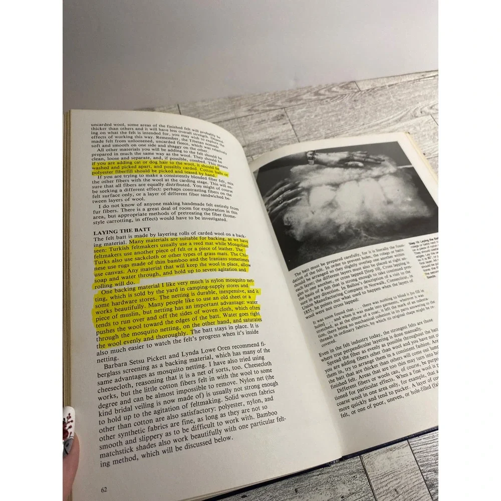 Feltmaking Beverly Gordon 1980 Traditions Techniques‎ Contemporary Explorations